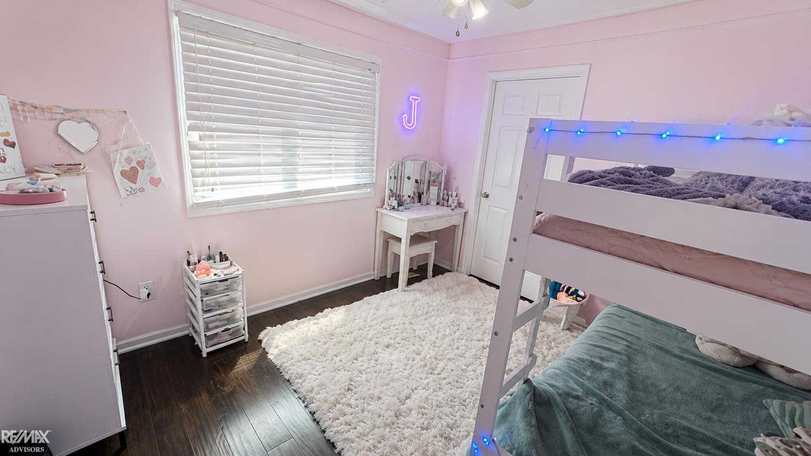 46654 West Ridge Drive Macomb, MI 48044 - Photo 17 of 22
