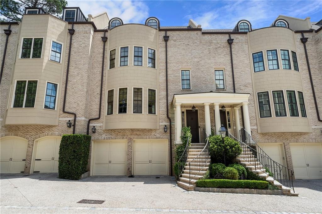 122 Old Ivy Road Northeast, Unit 17 Atlanta, GA 30342 - Photo 1 of 1 Gallery Image 1