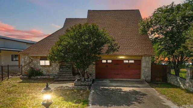 $649,000 | Undisclosed Address, Canyon Lake, TX 78133