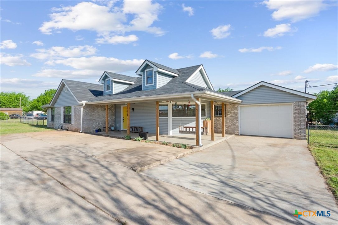 11510 South Whitehall Road Moody, TX 76557 - Photo 3 of 26