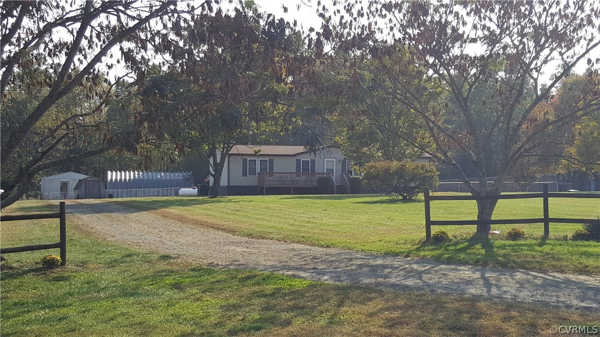 22205 Barnes Road Dinwiddie, VA 23841 - Photo 4 of 19 Gallery Image 4