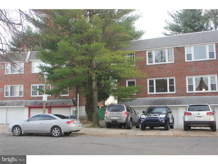 10613 Lockart Road Philadelphia, PA 19116 - Photo 1 of 16 Exterior Front