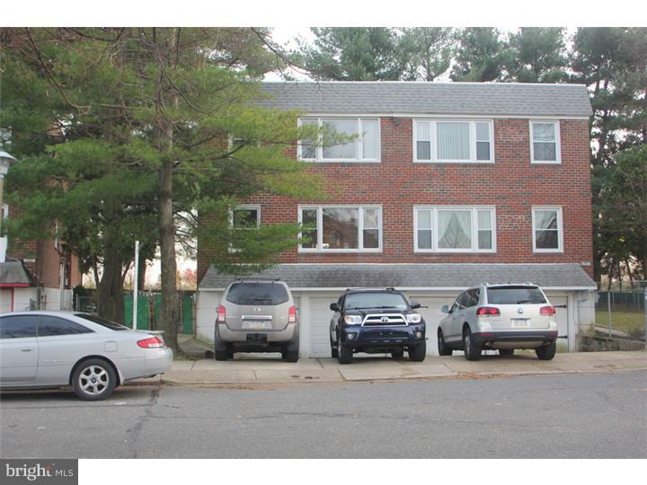 10613 Lockart Road Philadelphia, PA 19116 - Photo 2 of 16 Exterior Front