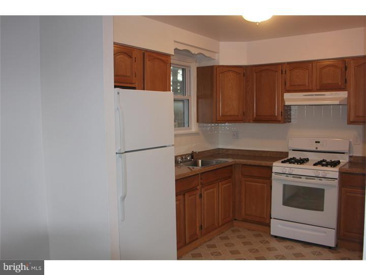 10613 Lockart Road Philadelphia, PA 19116 - Photo 5 of 16 Unit #1