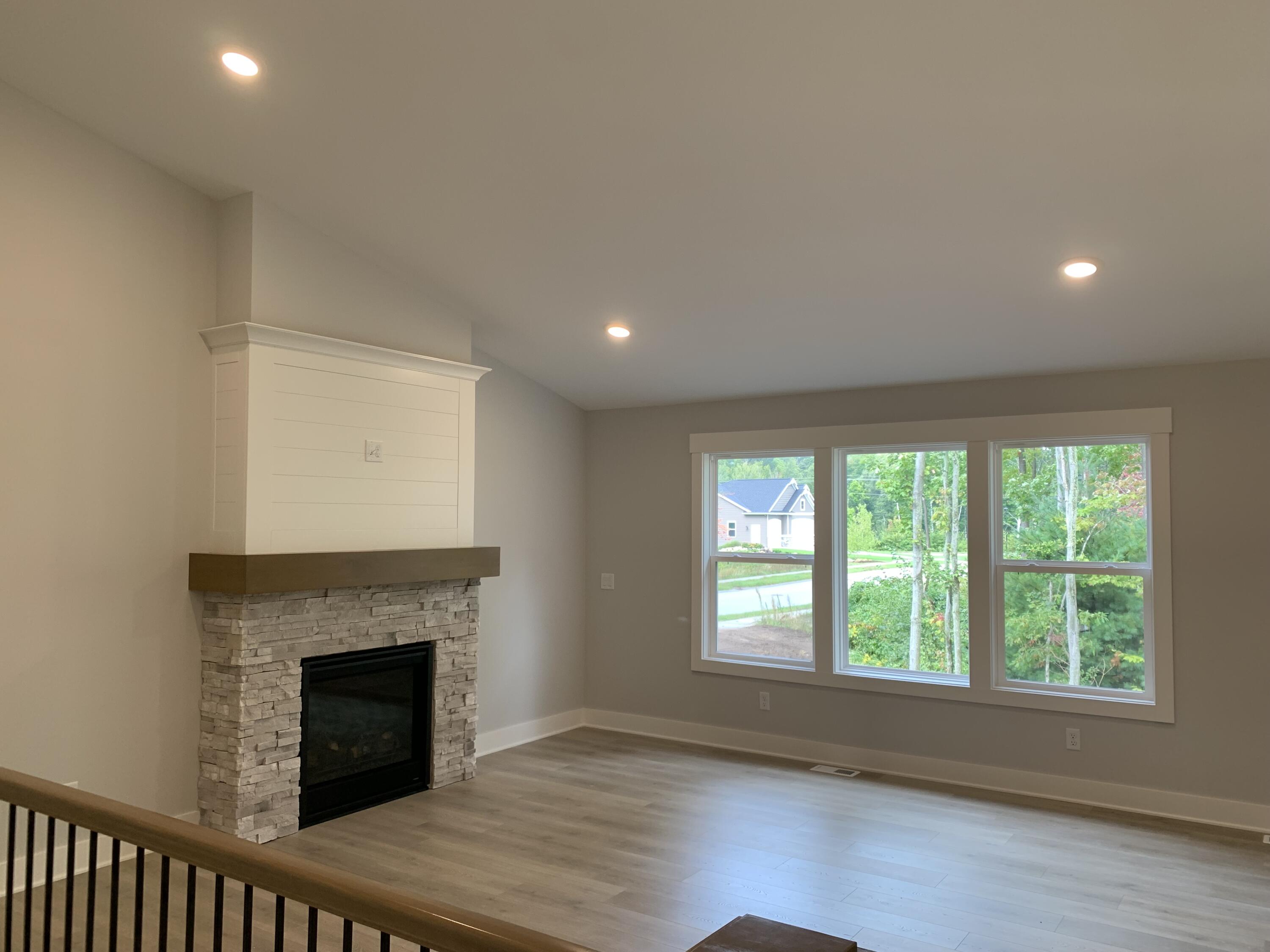 16525 Spring Tree Drive, Unit 45 Spring Lake, MI 49456 - Photo 13 of 21 IMG_4809