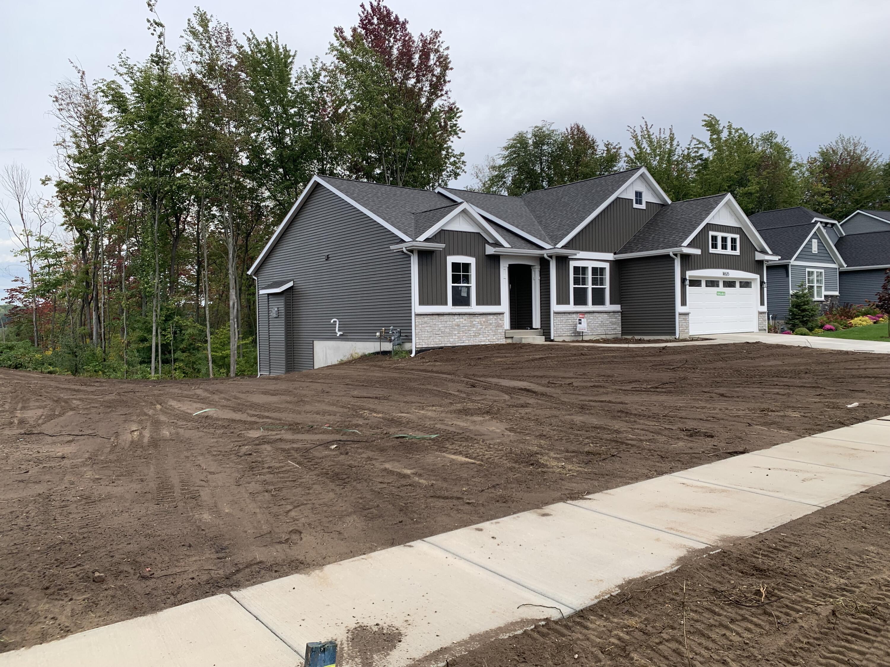 16525 Spring Tree Drive, Unit 45 Spring Lake, MI 49456 - Photo 2 of 21 IMG_4800