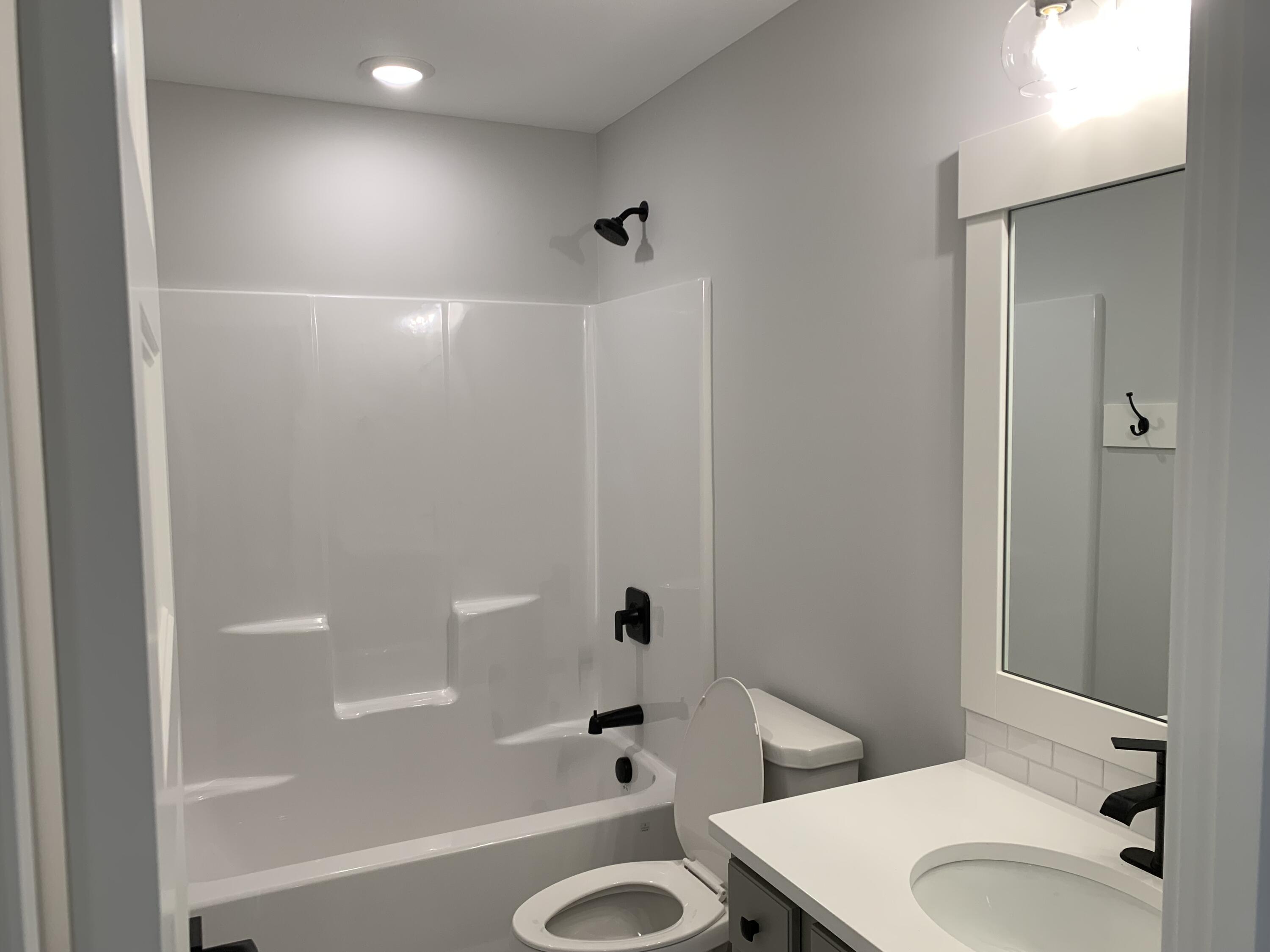 16525 Spring Tree Drive, Unit 45 Spring Lake, MI 49456 - Photo 8 of 21 IMG_4807