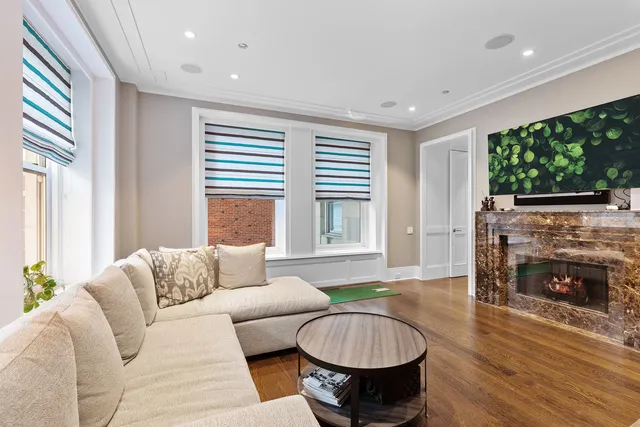 $1,750,000 | 159 East Walton Place, Unit 5C, Chicago, IL 60611