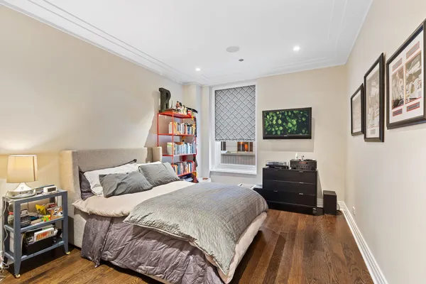 $1,750,000 | 159 East Walton Place, Unit 5C, Chicago, IL 60611