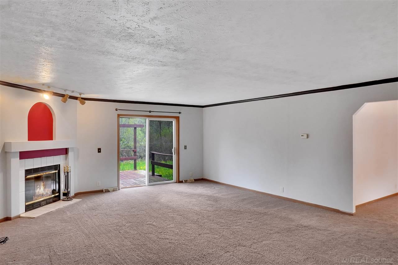 5530 North Stark Road Hope, MI 48628 - Photo 9 of 23 50074129-8.JPG