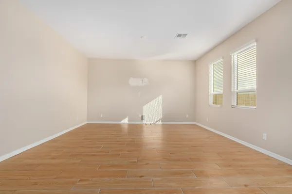 $2,700 | 8421 West Atlantis Way, Tolleson, AZ 85353