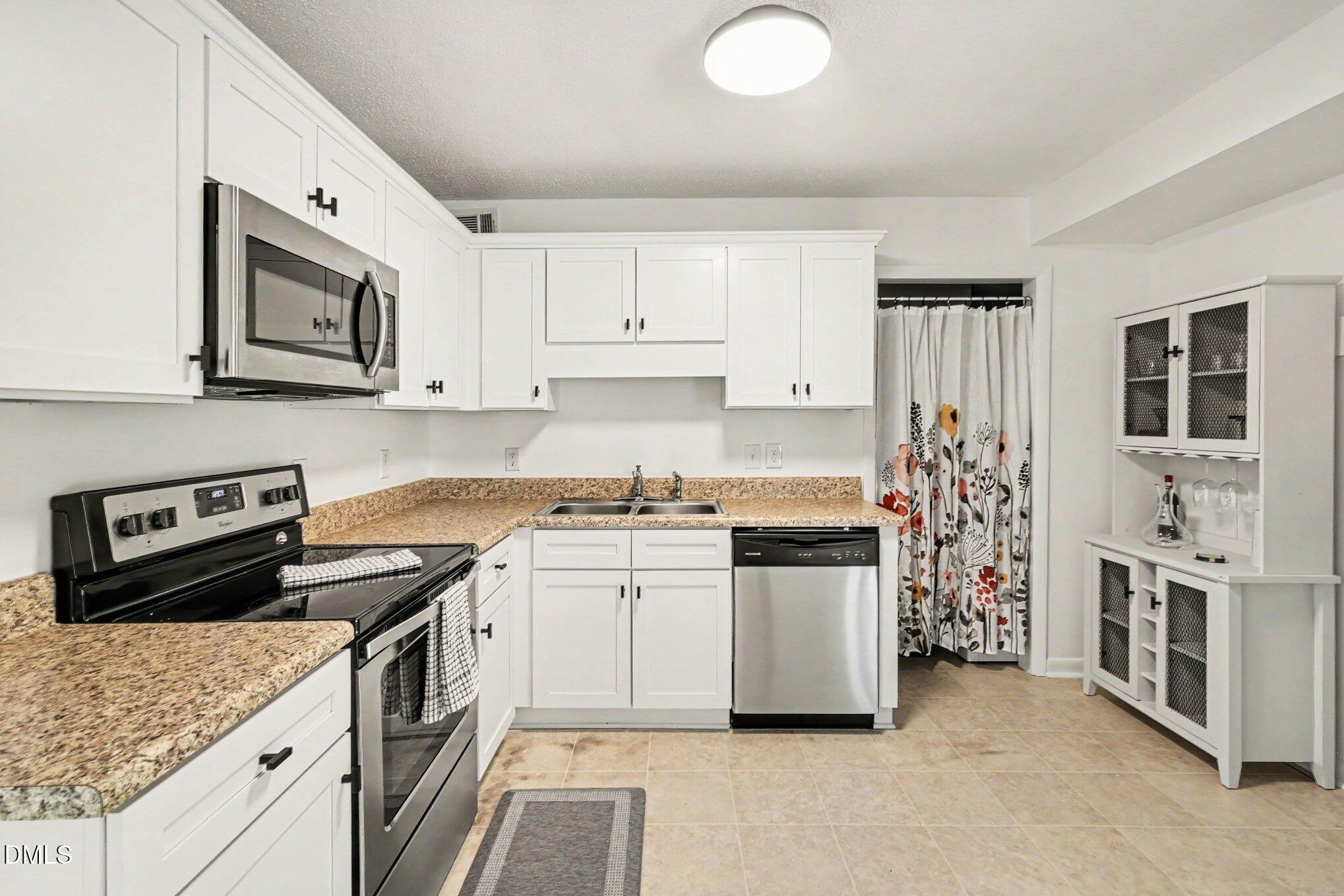 713 Newcombe Road Raleigh, NC 27610 - Photo 6 of 26 009_file_5532