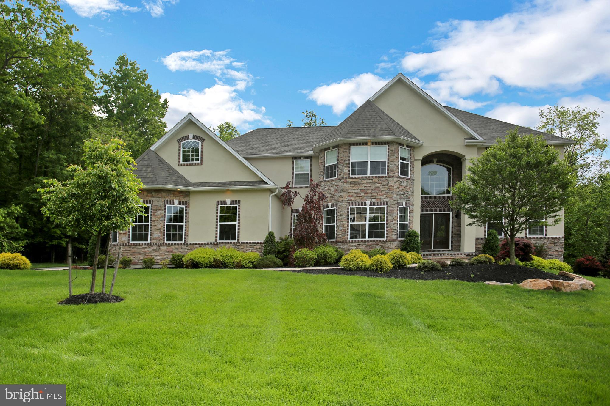 2747 Colonial Road Harrisburg, PA 17112 - Photo 2 of 40 Gallery Image 2