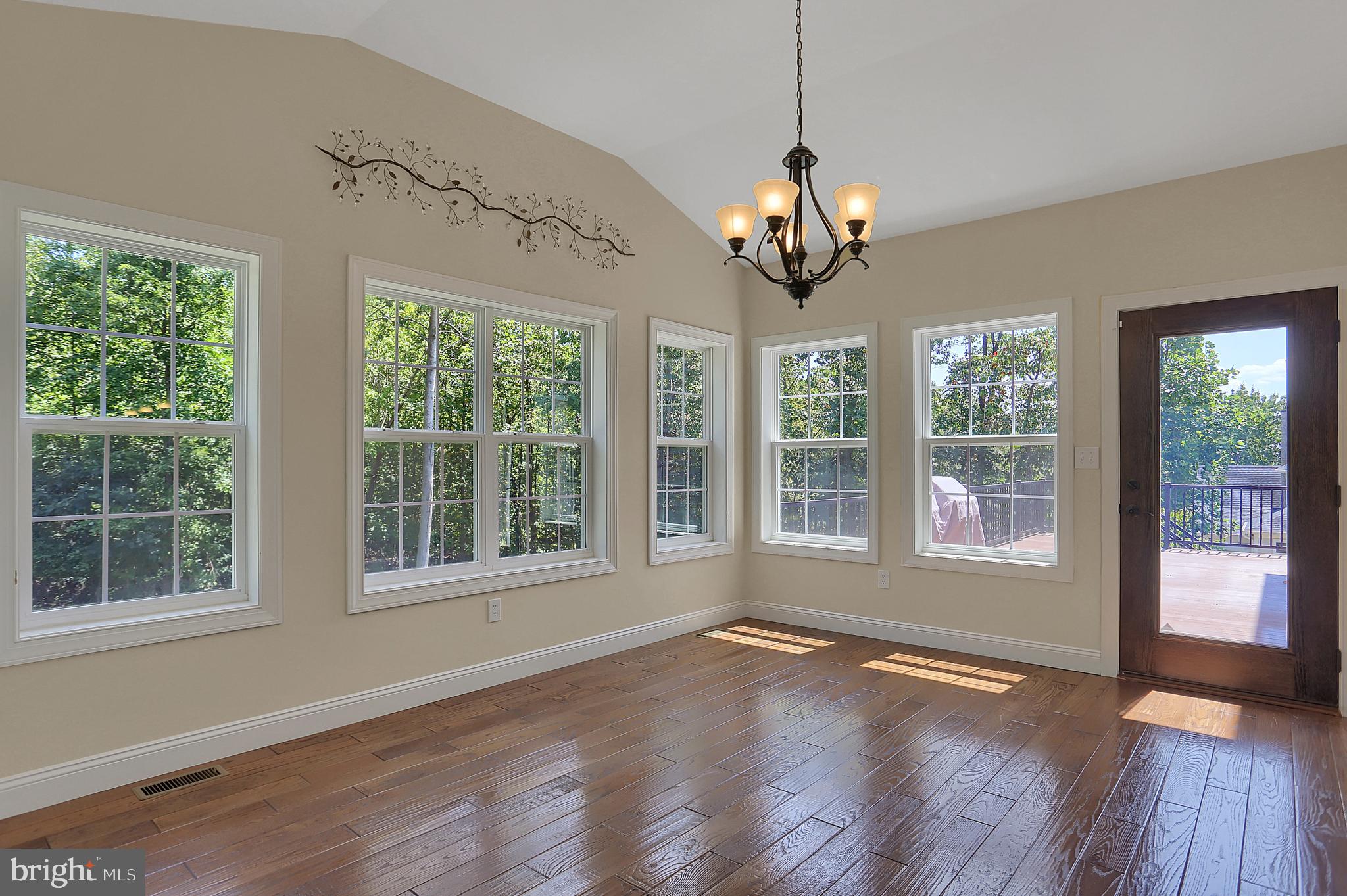 2747 Colonial Road Harrisburg, PA 17112 - Photo 12 of 40 Gallery Image 12