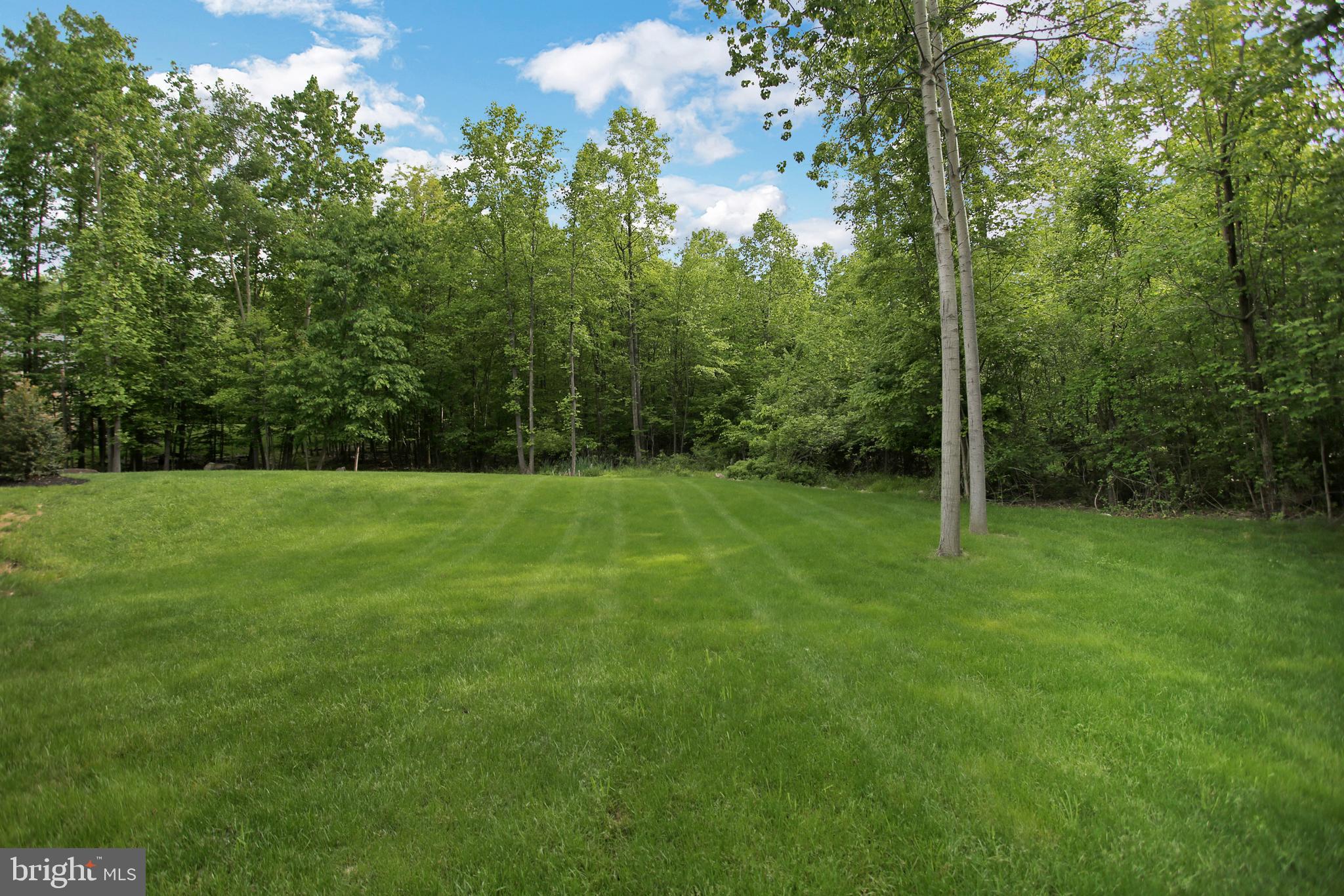 2747 Colonial Road Harrisburg, PA 17112 - Photo 15 of 40 Gallery Image 15