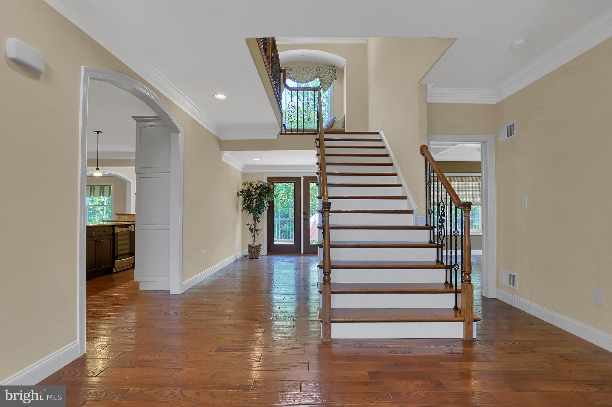 2747 Colonial Road Harrisburg, PA 17112 - Photo 3 of 40 Gallery Image 3