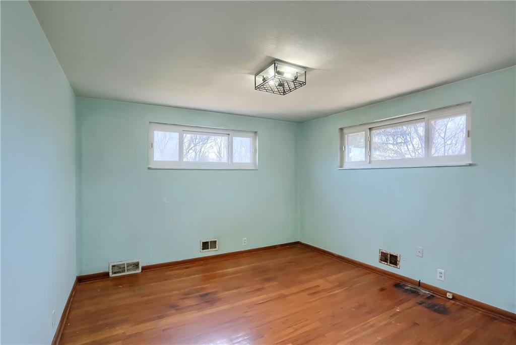 87 Bellview Circle McKees Rocks, PA 15136 - Photo 17 of 27 Gallery Image 17