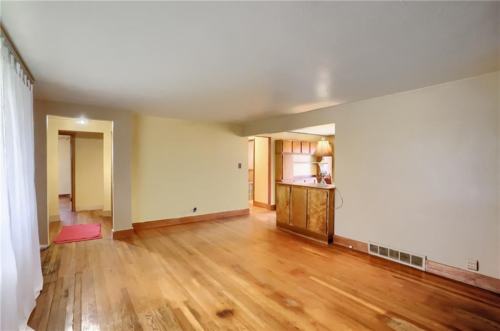 87 Bellview Circle McKees Rocks, PA 15136 - Photo 5 of 27 Gallery Image 5