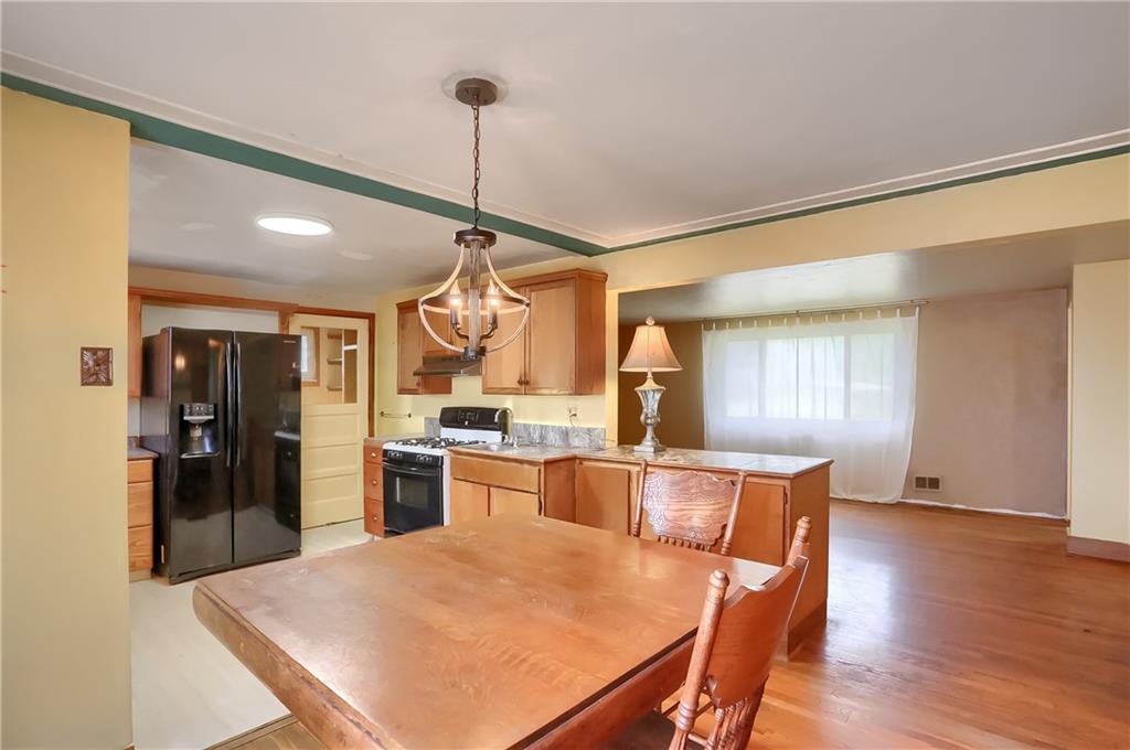 87 Bellview Circle McKees Rocks, PA 15136 - Photo 8 of 27 Gallery Image 8