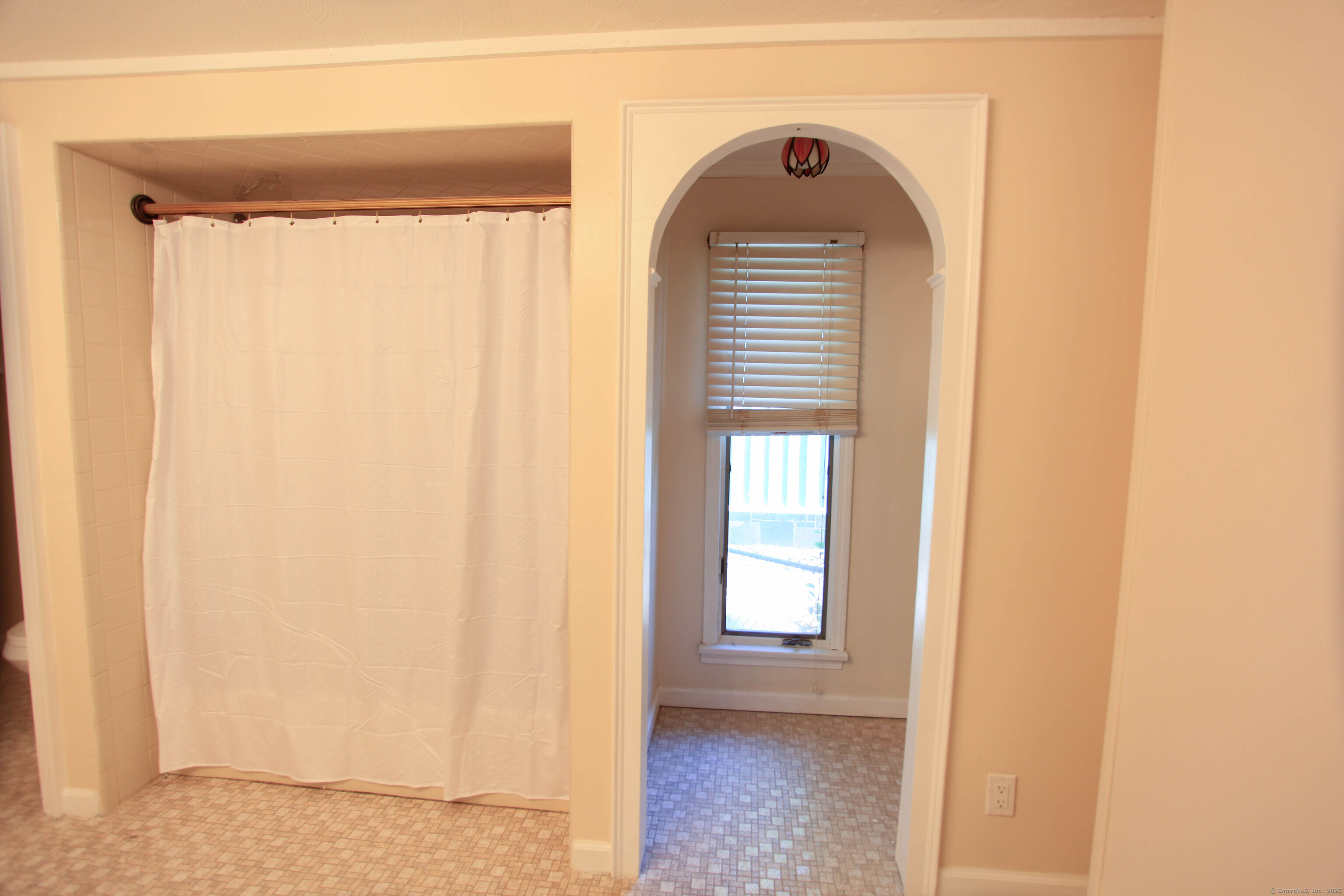 66 Barnett Street, Unit 1 New Haven, CT 06515 - Photo 6 of 12