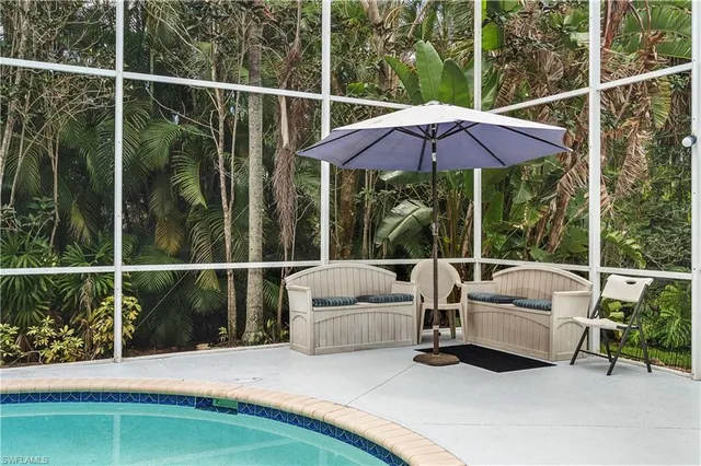 $915,000 | 4897 Berkeley Drive, Naples, FL 34112