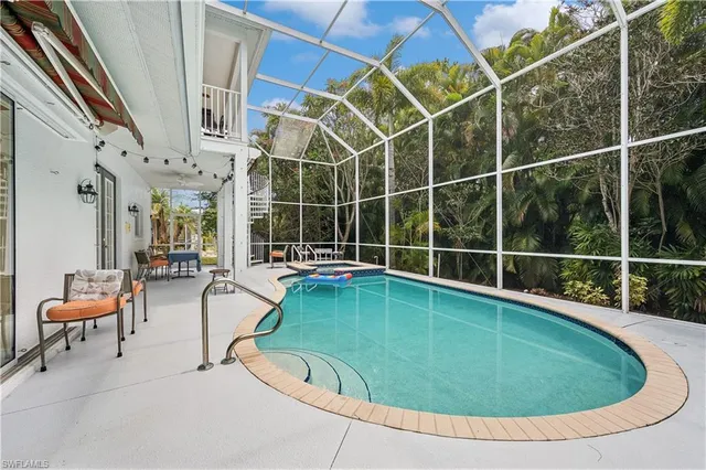 $915,000 | 4897 Berkeley Drive, Naples, FL 34112