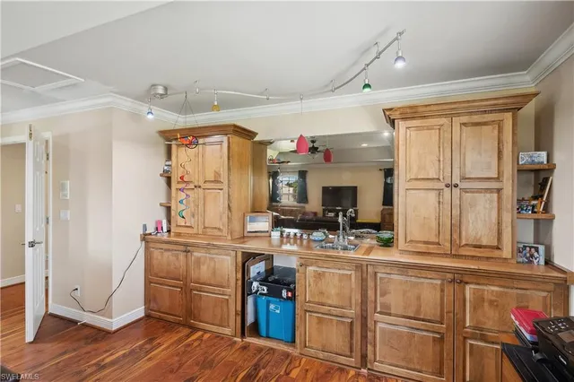 $915,000 | 4897 Berkeley Drive, Naples, FL 34112