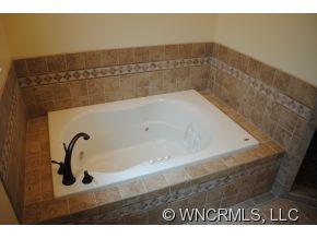 198 Newcastle Road Brevard, NC 28712 - Photo 8 of 20 Gallery Image 8