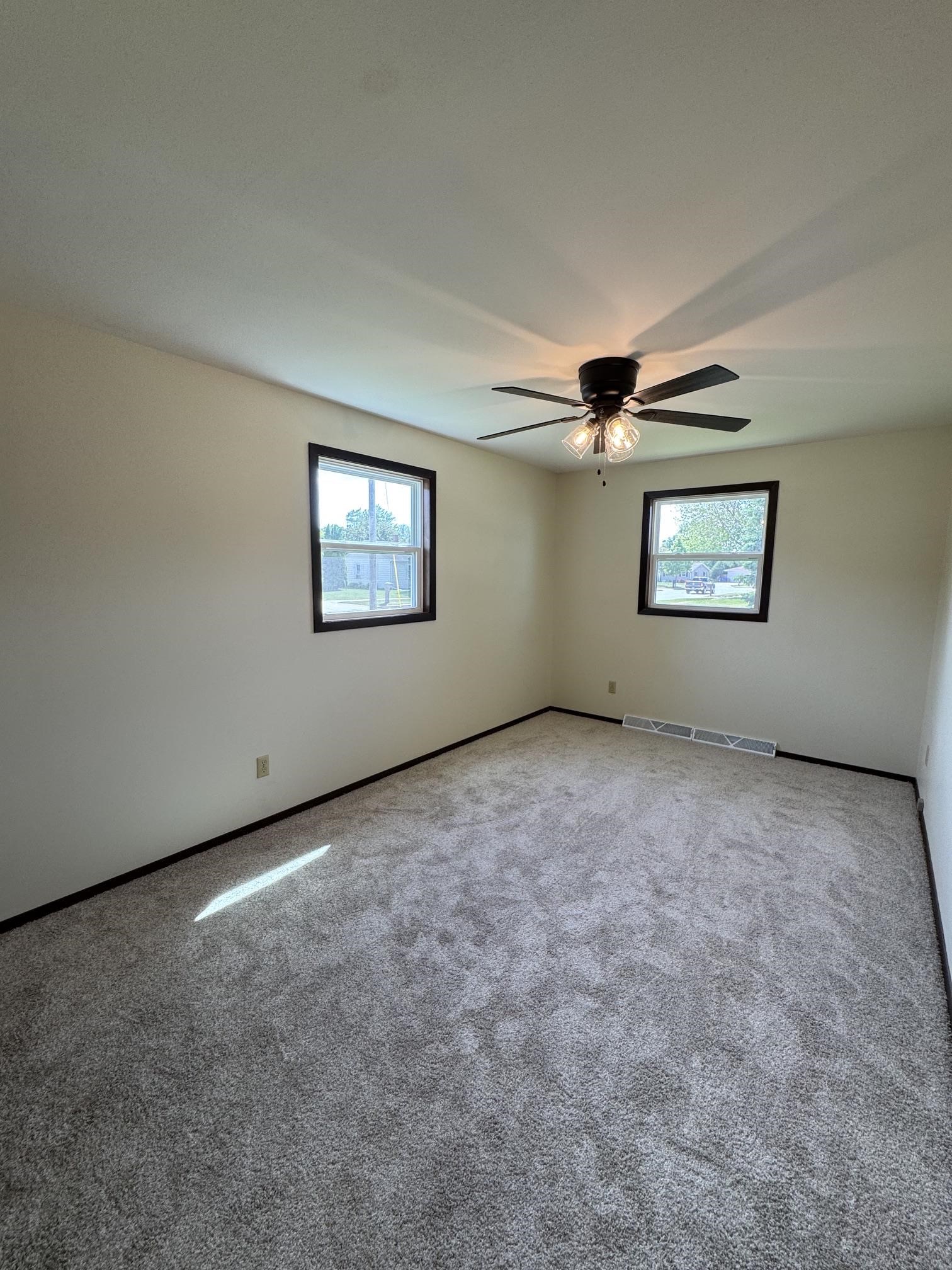 2704 North David Street Appleton, WI 54914 - Photo 22 of 48
