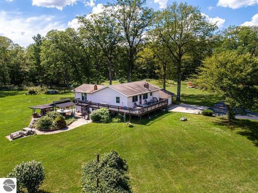3175 Strand Road Muskegon, MI 49445 - Photo 34 of 59