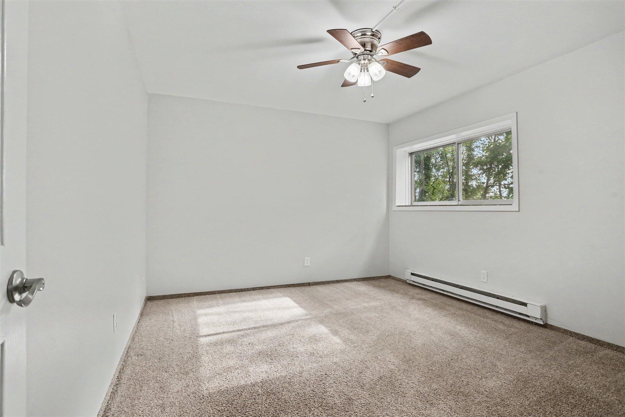 722 West Kilgore Road, Unit 102 Kalamazoo, MI 49008 - Photo 10 of 15