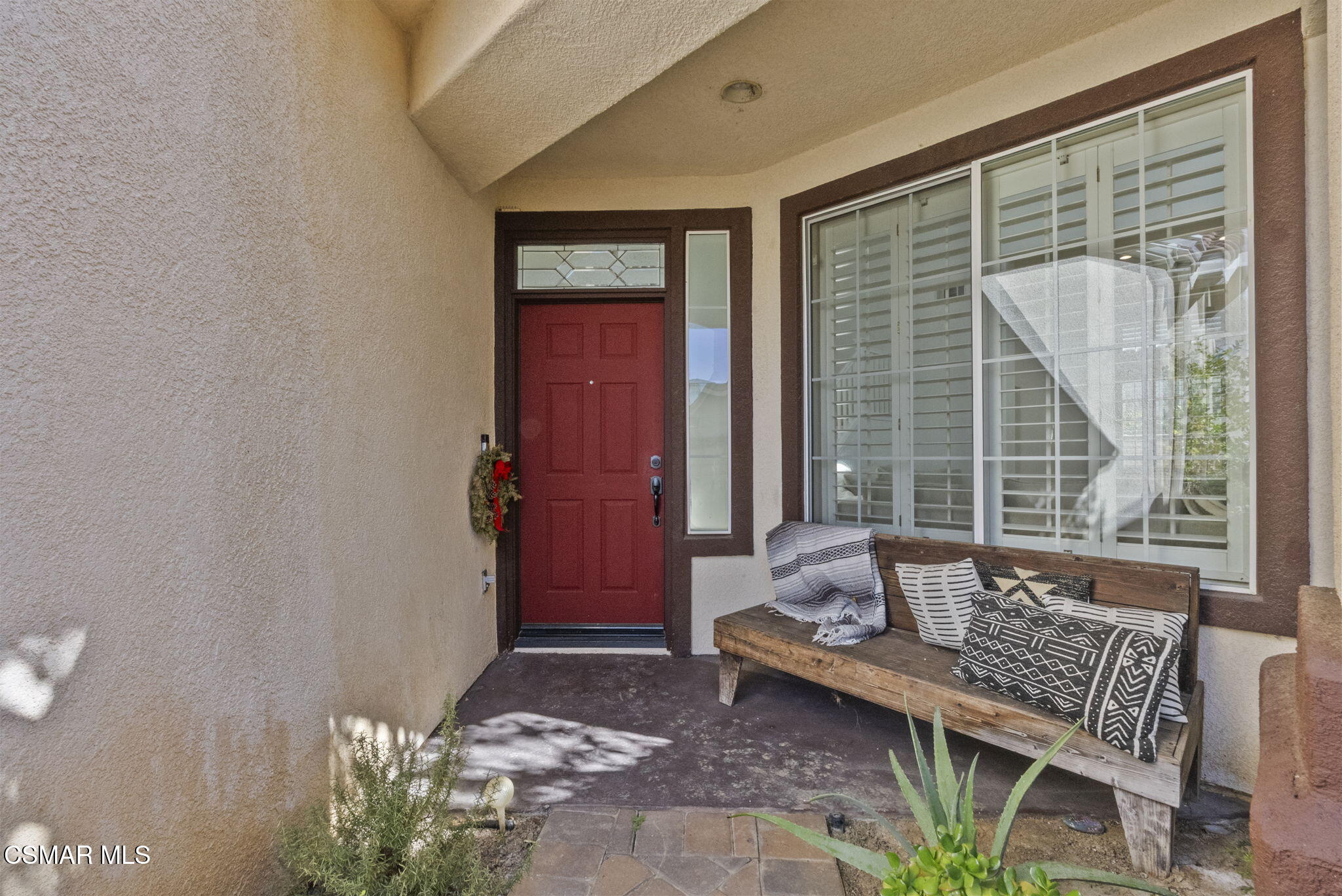 2648 Fallen Leaf Court Simi Valley, CA 93063 - Photo 2 of 42 a living room with furniture and a window