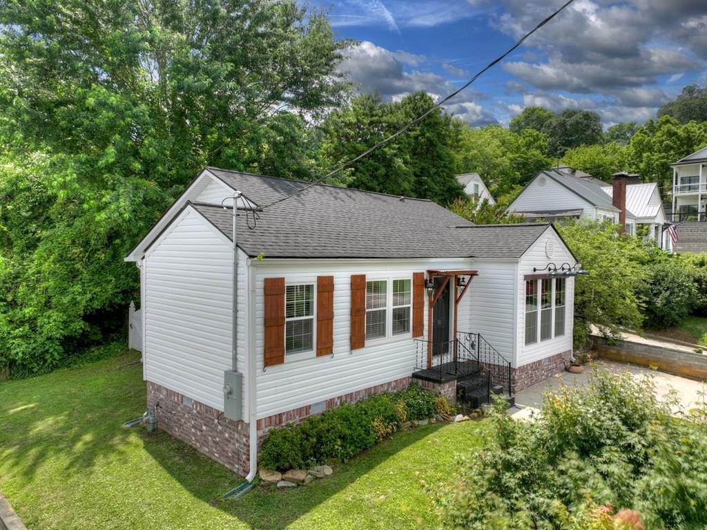 61 Delaware Street Ellijay, GA 30540 - Photo 2 of 36 Gallery Image 2
