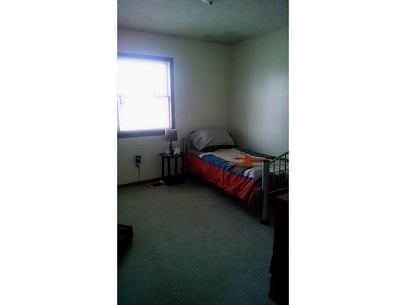 2260 Ridge Road Springfield, OH 45502 - Photo 15 of 25