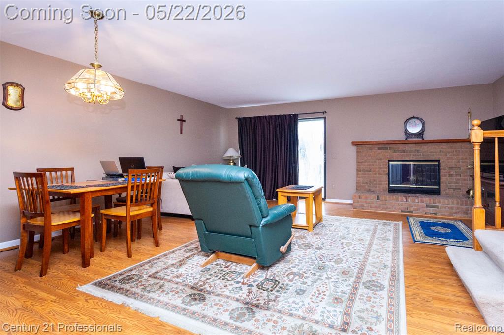 574 Tennyson Rochester, MI 48307 - Photo 5 of 48