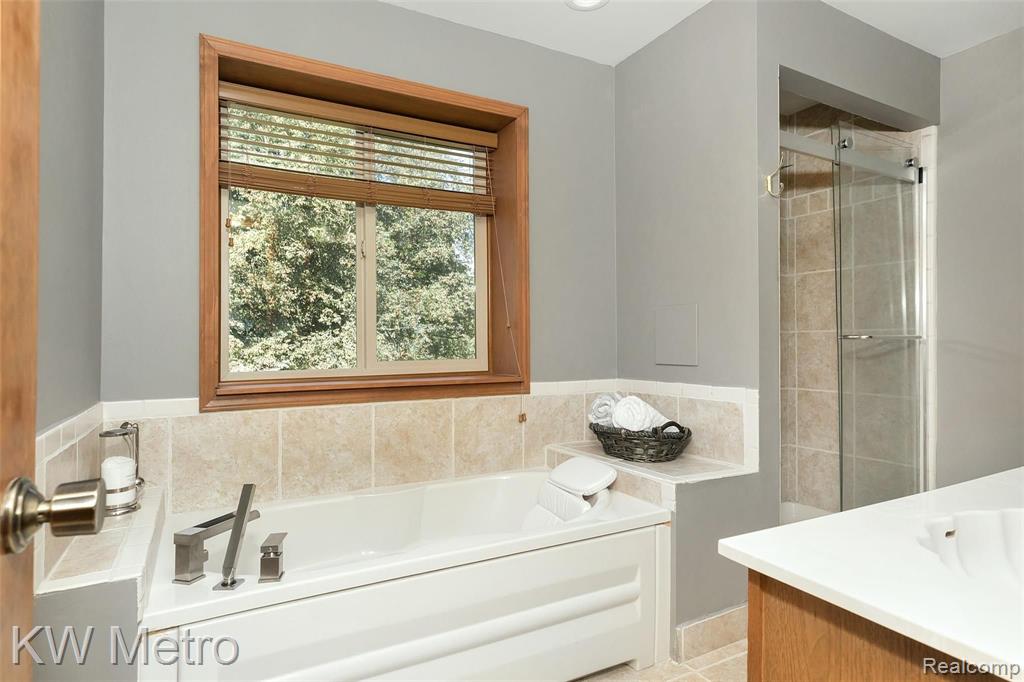 869 Timberline Drive Rochester Hills, MI 48309 - Photo 24 of 43