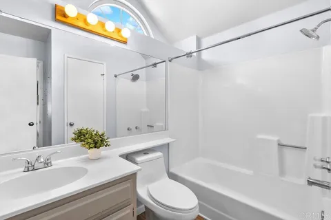 $875,000 | 4221 Via Tercero, Oceanside, CA 92056