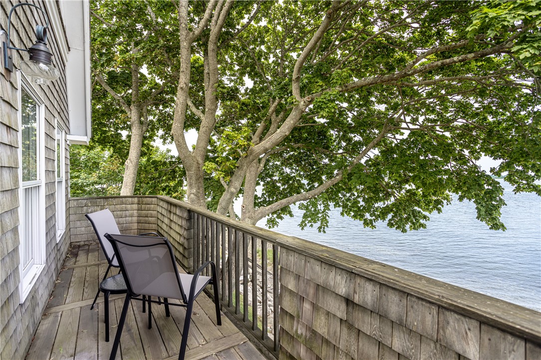 74 Therien Road Portsmouth, RI 02871 - Photo 27 of 50
