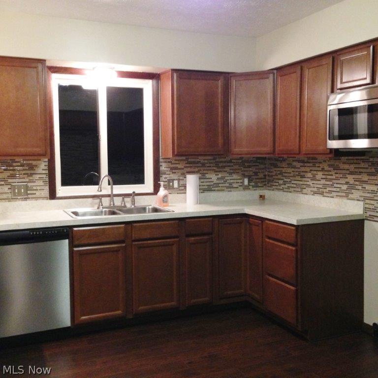 654 Dolton Road Akron, OH 44312 - Photo 7 of 25 Gallery Image 7