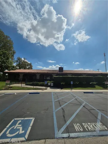 a view of a tennis court
