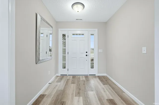 $349,900 | 17155 Carrollton Court, Huntertown, IN 46748