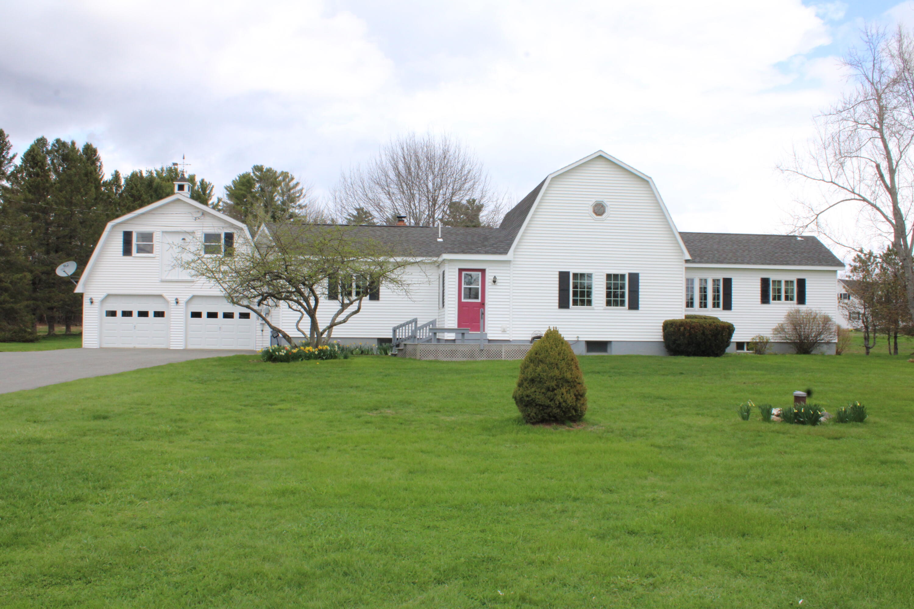 692 Main Street Corinth, ME 04427 - Photo 1 of 90 IMG_0919