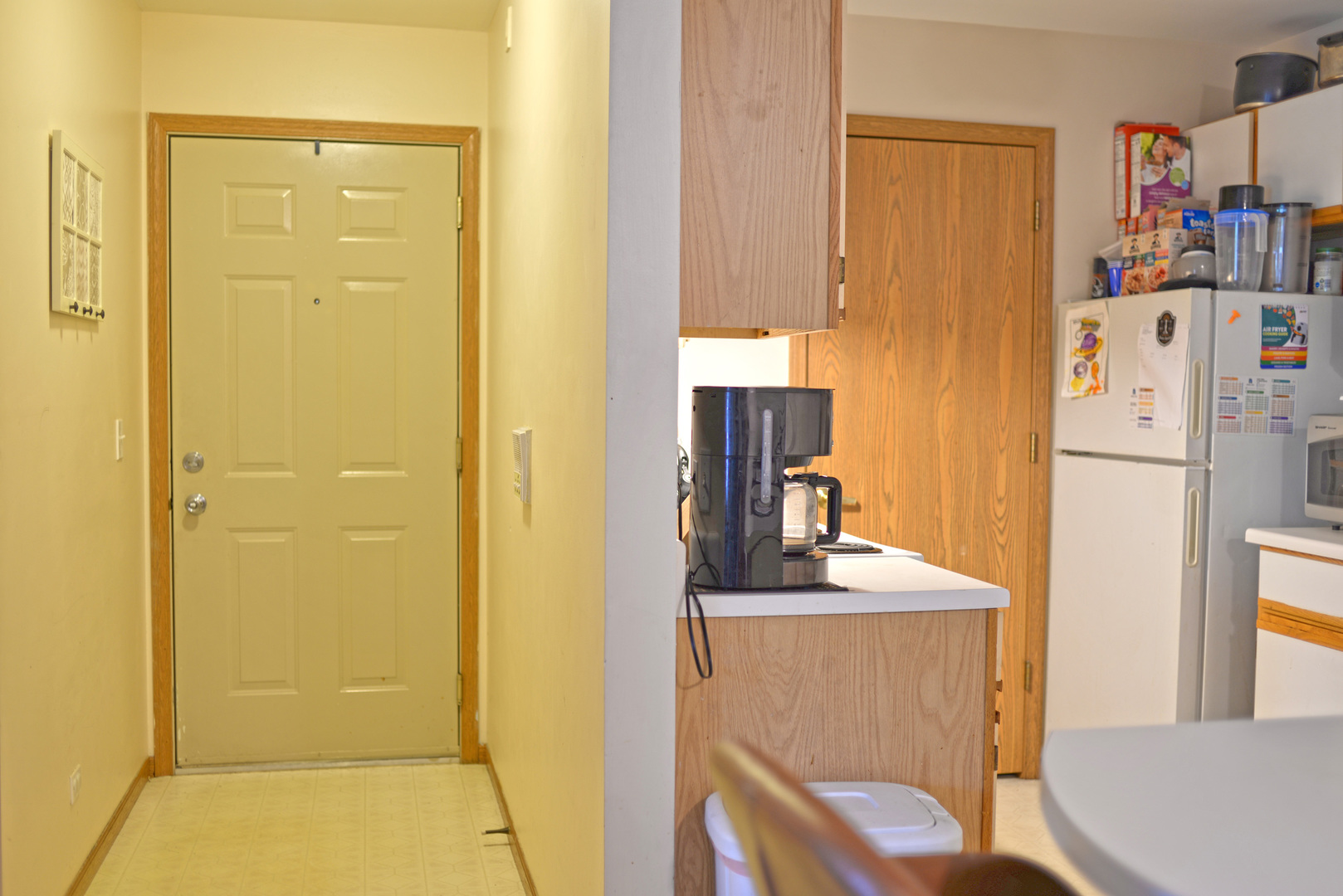 1584 Crystal Rock Court, Unit 2B Round Lake Beach, IL 60073 - Photo 7 of 20