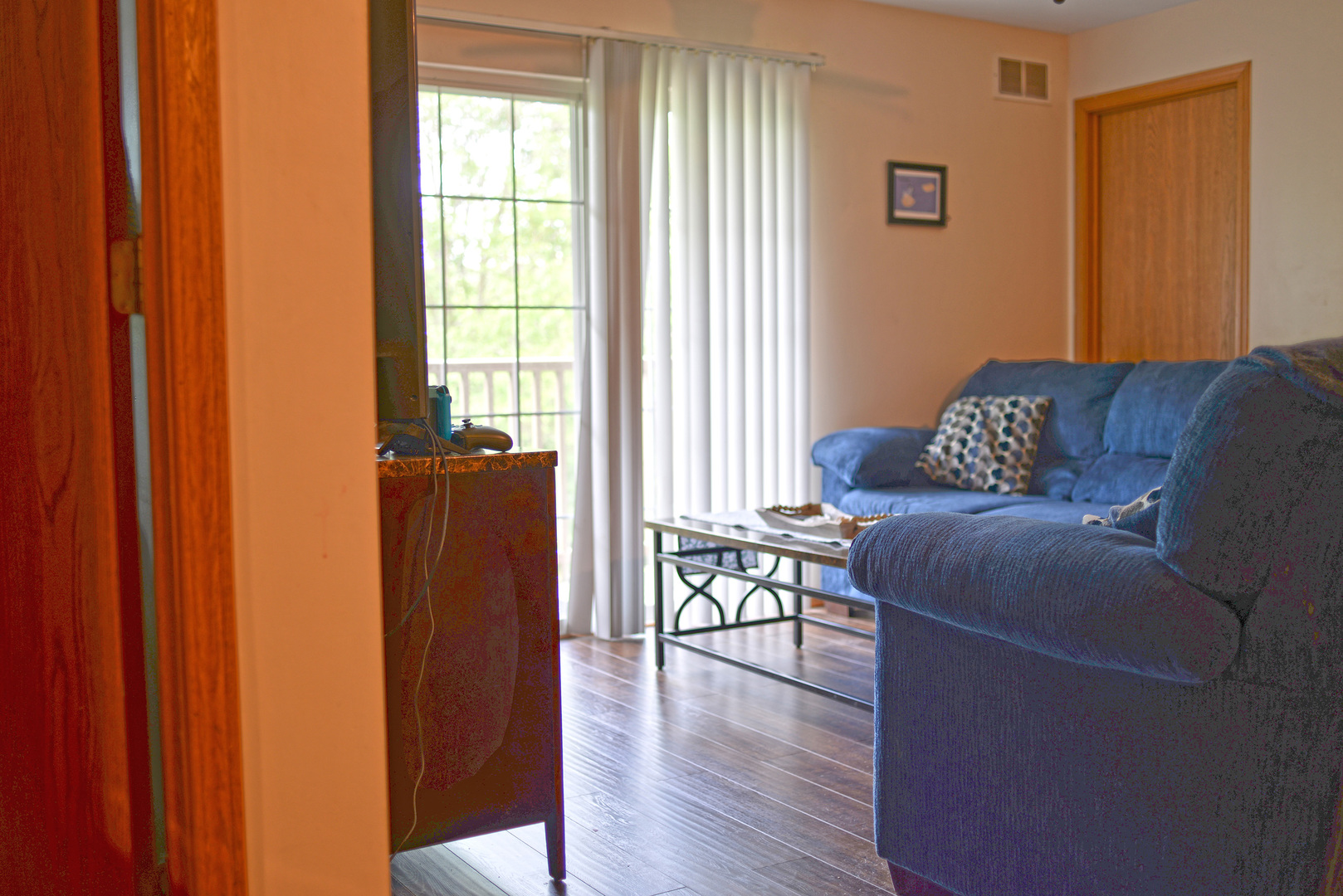 1584 Crystal Rock Court, Unit 2B Round Lake Beach, IL 60073 - Photo 9 of 20