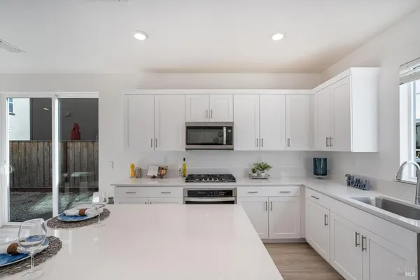 $817,500 | 6054 Oxford Place, Rohnert Park, CA 94928