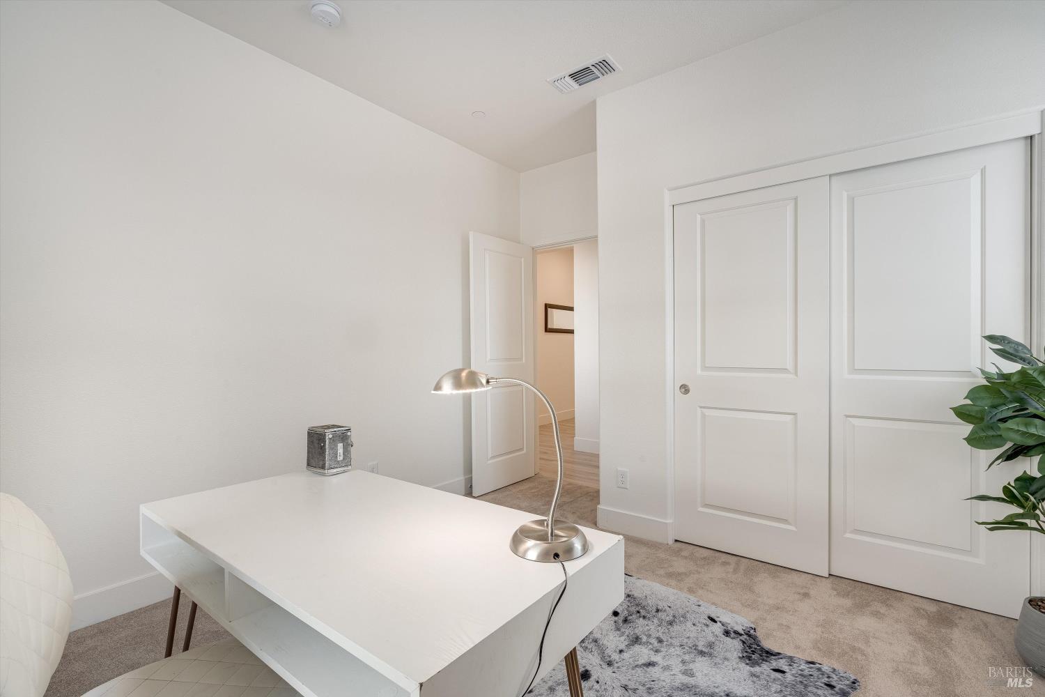 6054 Oxford Place Rohnert Park, CA 94928 - Photo 22 of 44 a room with a table and chairs