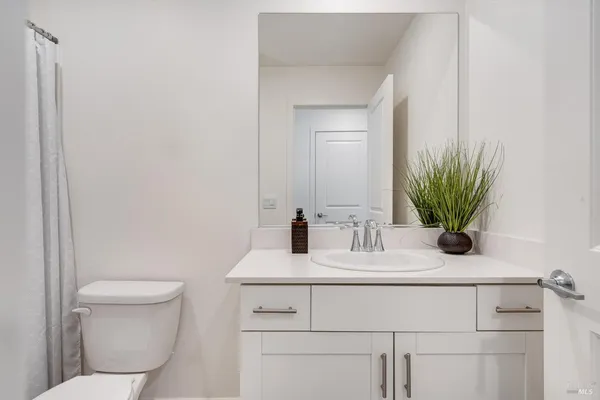 $817,500 | 6054 Oxford Place, Rohnert Park, CA 94928