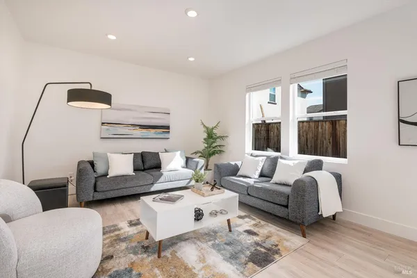 $817,500 | 6054 Oxford Place, Rohnert Park, CA 94928