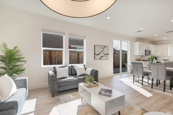 $817,500 | 6054 Oxford Place, Rohnert Park, CA 94928