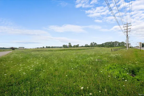$600,000 | Majic Port Lane, Fort Wayne, IN 46809